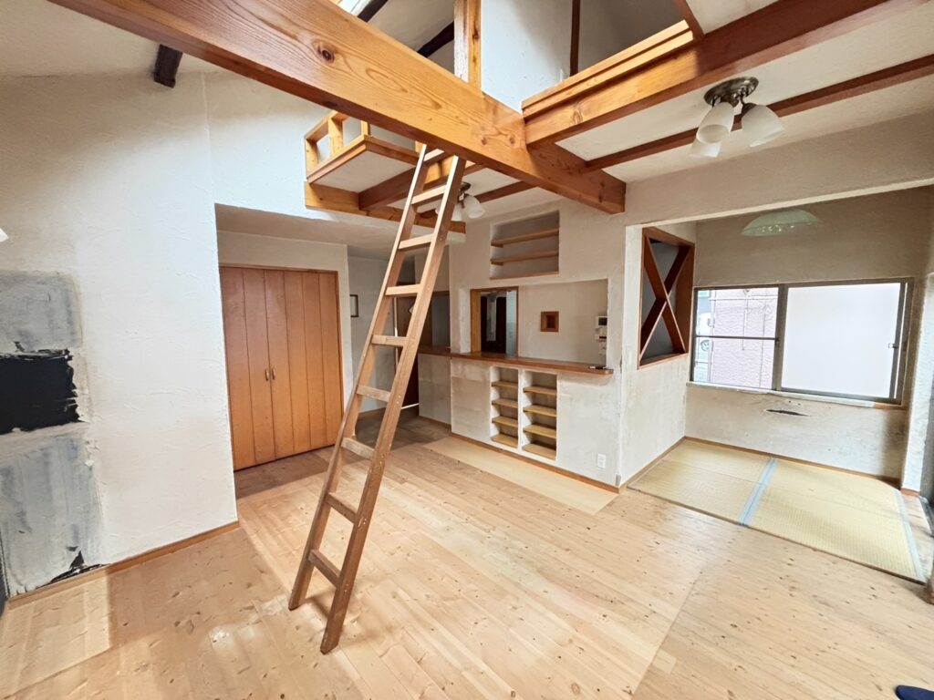 足立区千住4丁目　室内